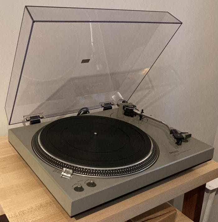 Technics SL1500 Turntable w/cartridge