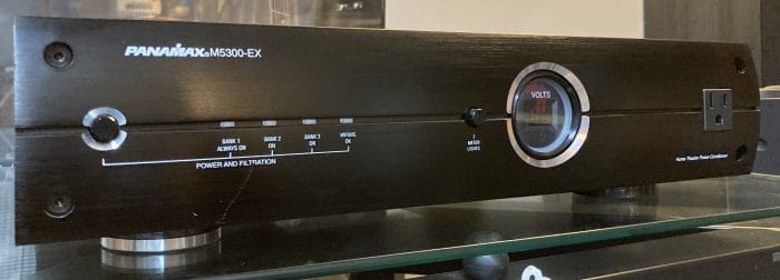 Panamax M5300EX Power Conditioner