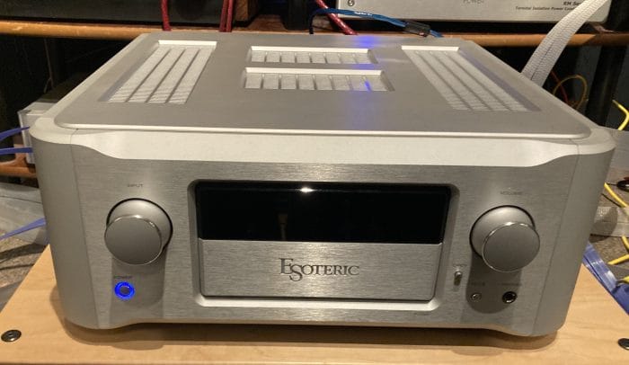 Esoteric F-03A Integrated Amp