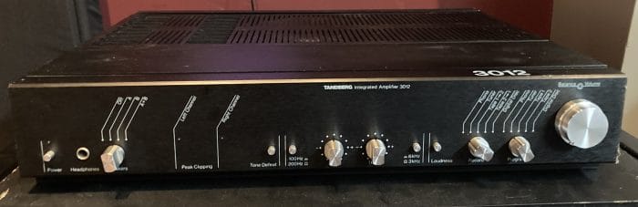Tandberg 3012 Integrated Amp