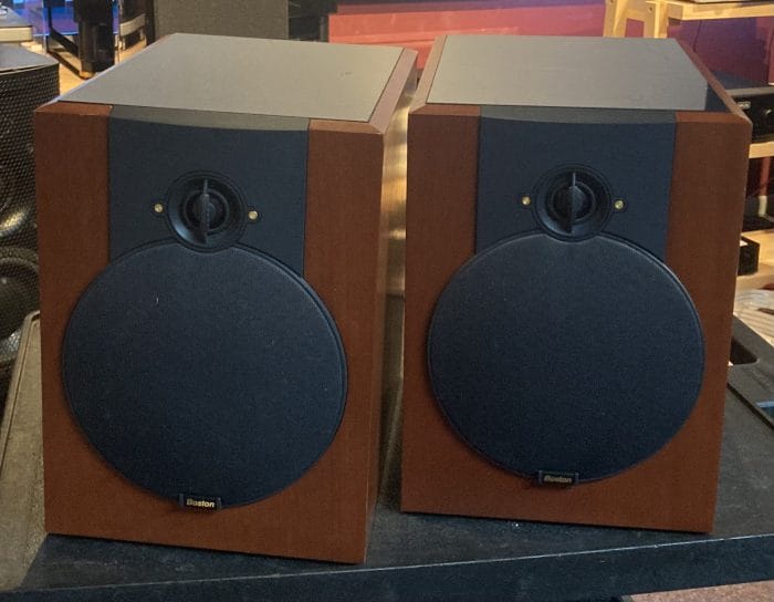 Boston VRM60 Speakers