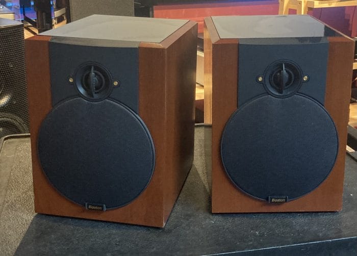 Boston VRM50 Speakers